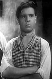 Paquito Cano as Genaro