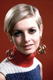 Twiggy as Katie Lewis