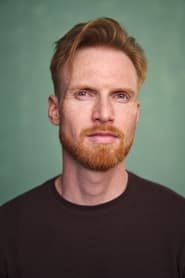 Martin Angerbauer as Boxback