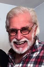 Ulf Brunnberg as Ragnar Vanheden