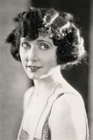 Mae Busch as Susan