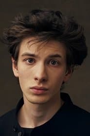 Mark Eydelshteyn as Ivan