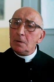 Vittorio Zarfati as Prete Convitto