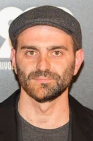 Giovanni Ludeno as Pietro Milella