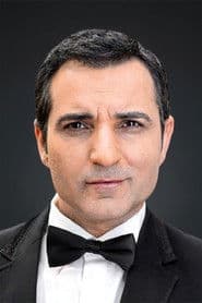 Rafet El Roman as Serkan
