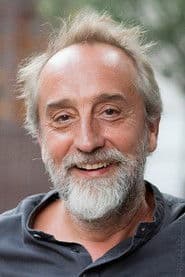 Gonzalo de Castro as Alfonso Bravo