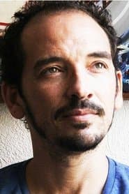 Cadu Fávero as Tony Lo Bianco