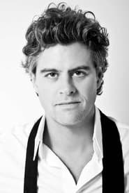 Mike Amigorena as Rey