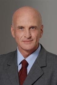 Giovanni Lombardo Radice as Mike Logan