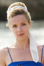 Natalia Dontcheva as Iris