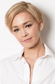 Júlia Lemmertz as Mãe de João / João's mother