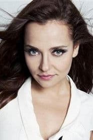 Didem Balçın as Fatma