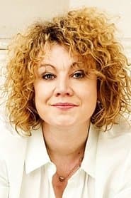 Emily Lloyd as Jessie Burns
