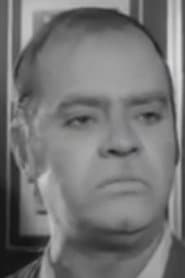 Roque Rodrigues as Paulão