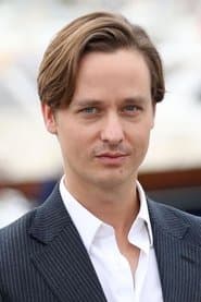 Tom Schilling as Krischl
