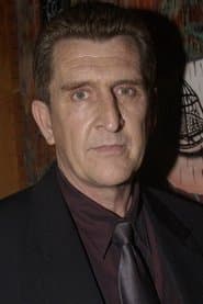 Richard Carter as Craig Knob