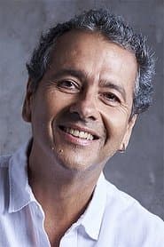 Marcos Palmeira as Luís Henrique Benício