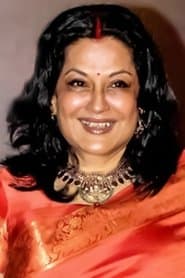 Moushumi Chatterjee as Maashi