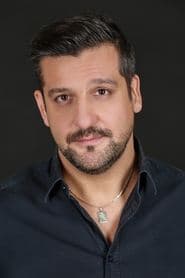 Sándor Csányi as Erik