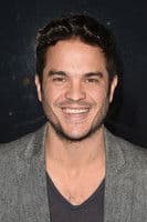 Kuno Becker as Santiago Muñez