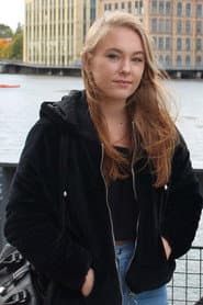 Cornelia Andersson as Jonna