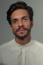 Hélio Toste as Dançarino Festa