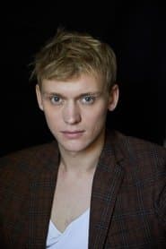 Enzo Brumm as Hannes