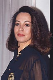 Efi Pikoula as Kaiti