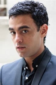 Bellamine Abdelmalek as Leo