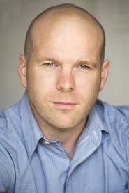 Simon Ward as Richard Driver