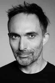 Marcelo Alonso as Rumano