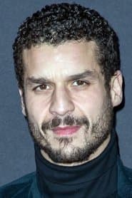 Soufiane Guerrab as Richard Esteves