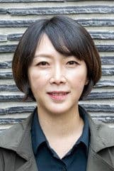 Kim Do-young as Jun-young's Mother