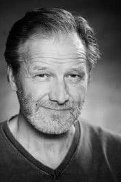 Taneli Mäkelä as Lauri