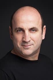 Murat Kılıç as Cüneyt Bahtiyaroğlu