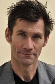 Frédéric Sauzay as Luc