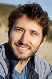 MacLeod Andrews as David Castille