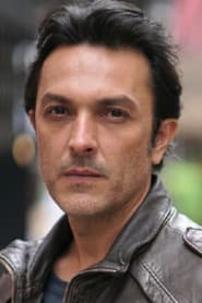 Olivier Sitruk as Eric