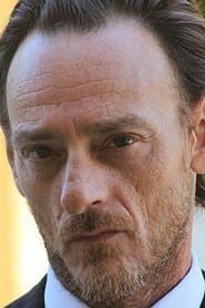 Massimiliano Rossi as Artigiano