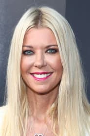 Tara Reid as Darby Lewis
