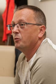 Gabi Pálok as Bence, Matuska unokája