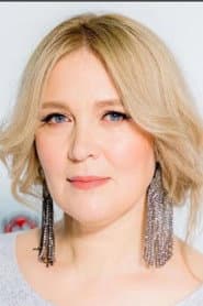 Lada Sizonenko as Olya