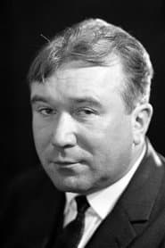 Yuri Medvedev as чиновник (партнер по карточным играм Докторского клуба)