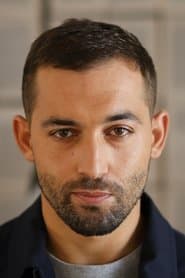 Dali Benssalah as Assistant politique