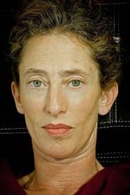 Miriam Odorico as Carmen