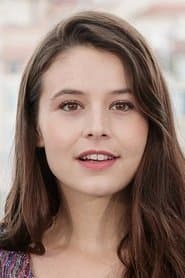 Marilou Aussilloux as Camille