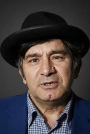 Nizam Ergüden as Antrenör