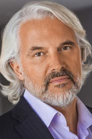 Peter Blankenstein as Detective Voller