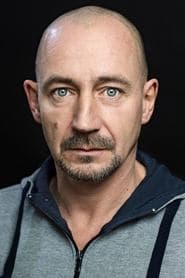 Thorsten Merten as Hönings