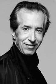 Konstantinos Tzoumas as Giannis